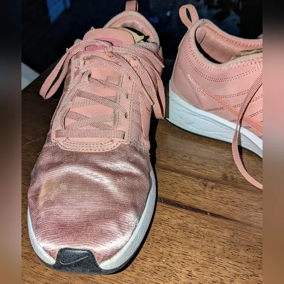 Women's Pink silk Nike Size 8 - Picture 5 of 9